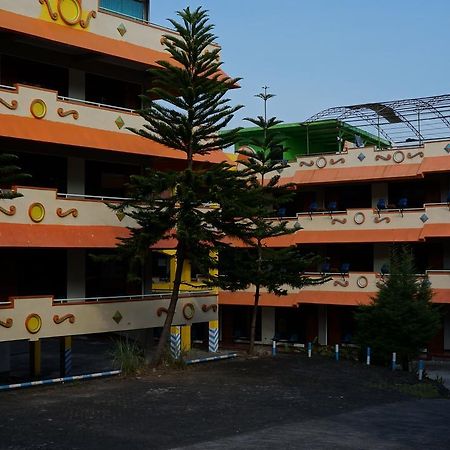 Hotel Surya Indah Batu Malang Екстер'єр фото