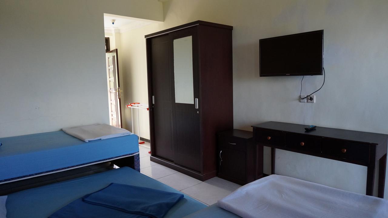 Hotel Surya Indah Batu Malang Екстер'єр фото