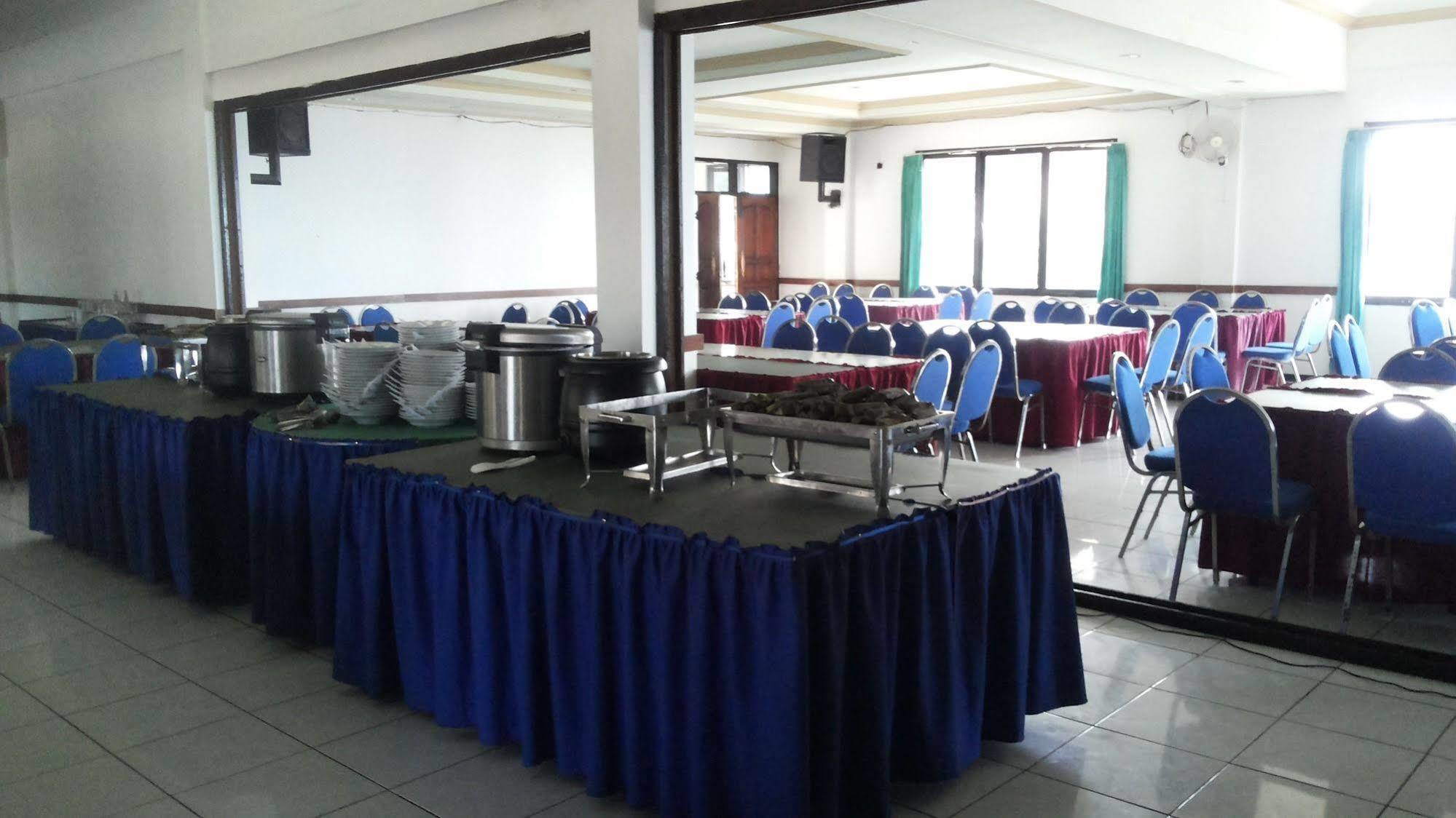 Hotel Surya Indah Batu Malang Екстер'єр фото